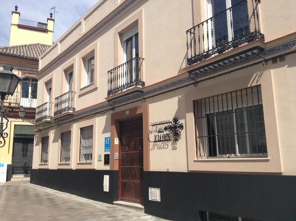 Apartamentos Las Cruces Sevilla Bagian luar foto